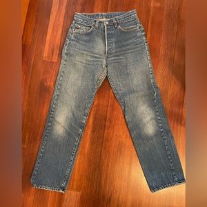 VINTAGE LEVIS high waist straight leg, size 27